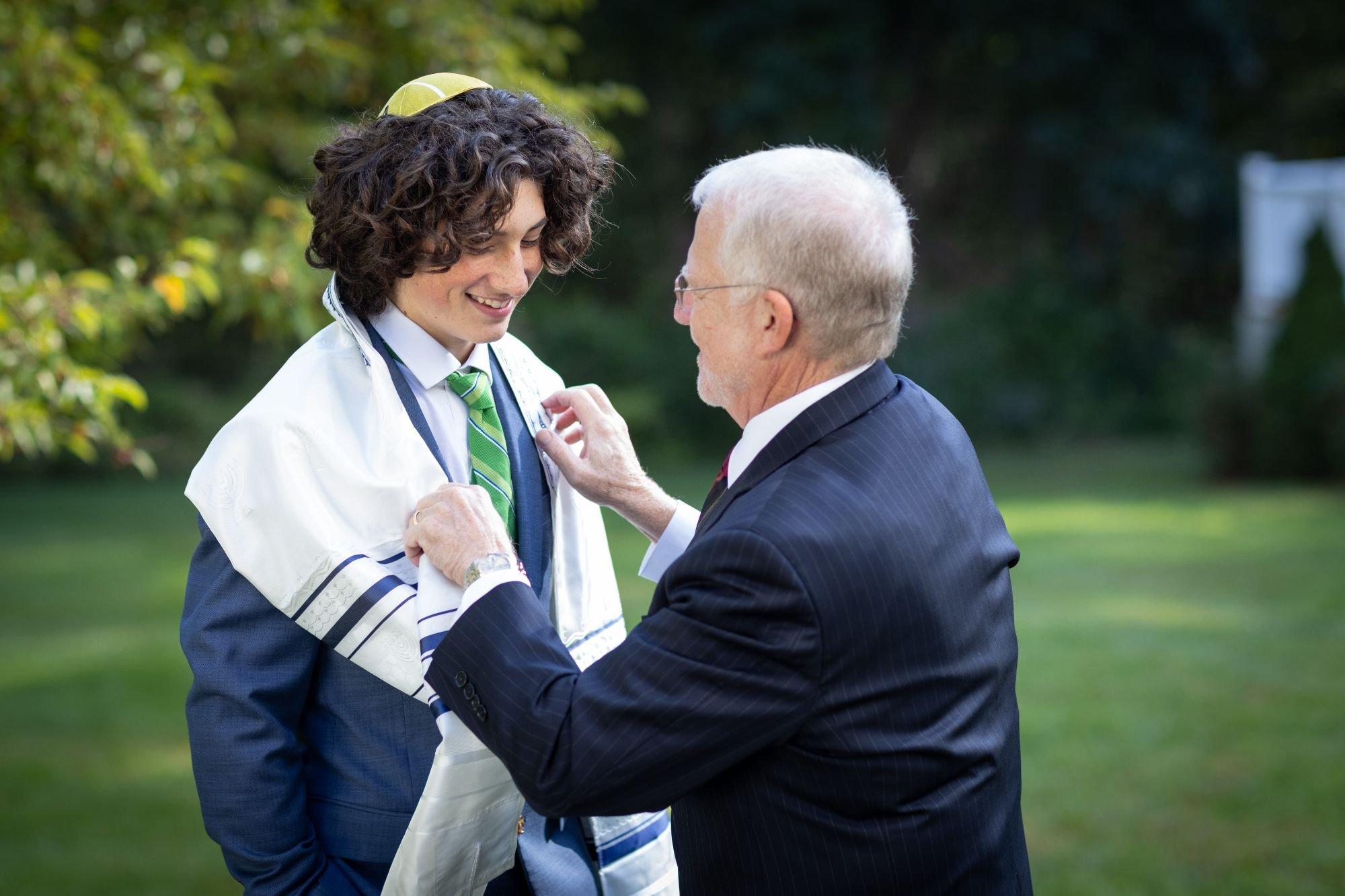 carousel-hero-element image-14